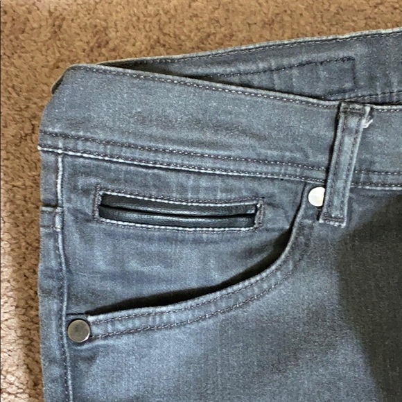 #153 Gray color man’s Jeans. - Picture 4 of 6